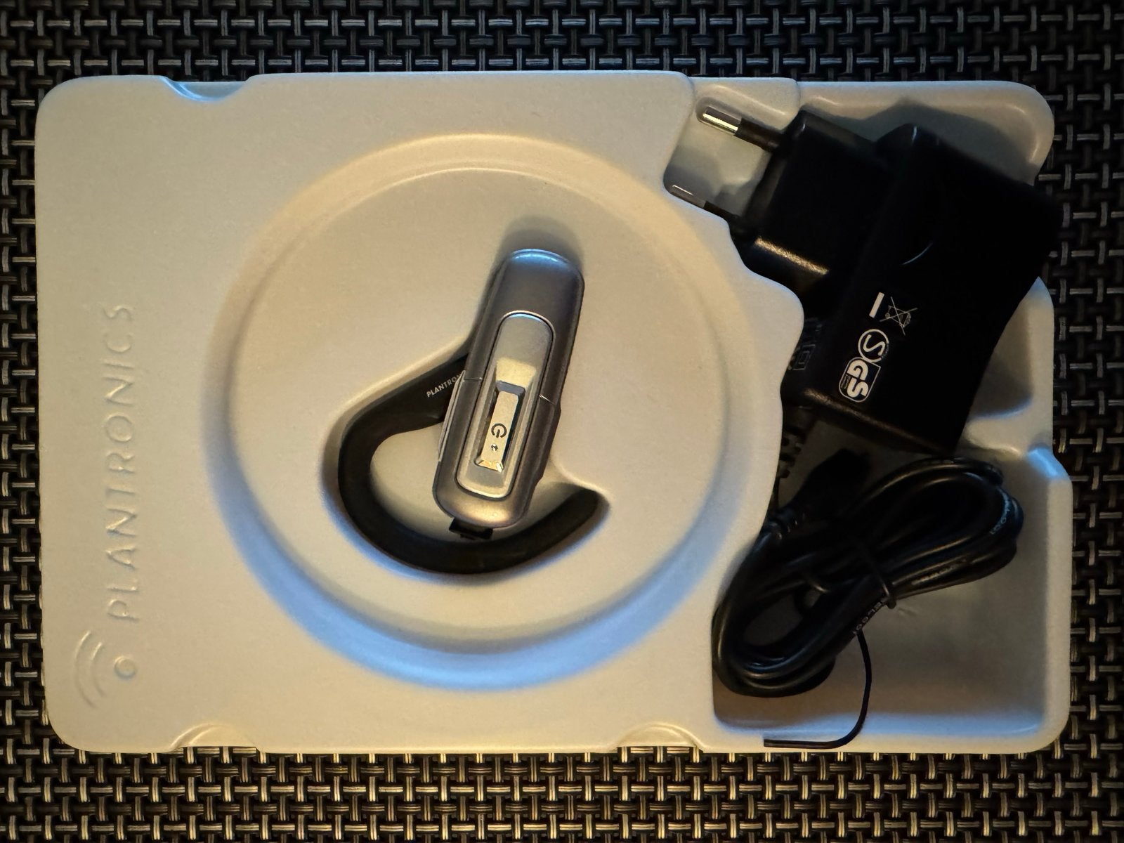 Plantronics Explorer 220 Bluetooth Headset met Oplader, Ophalen of Verzenden, Nieuw, Overige typen, Universeel