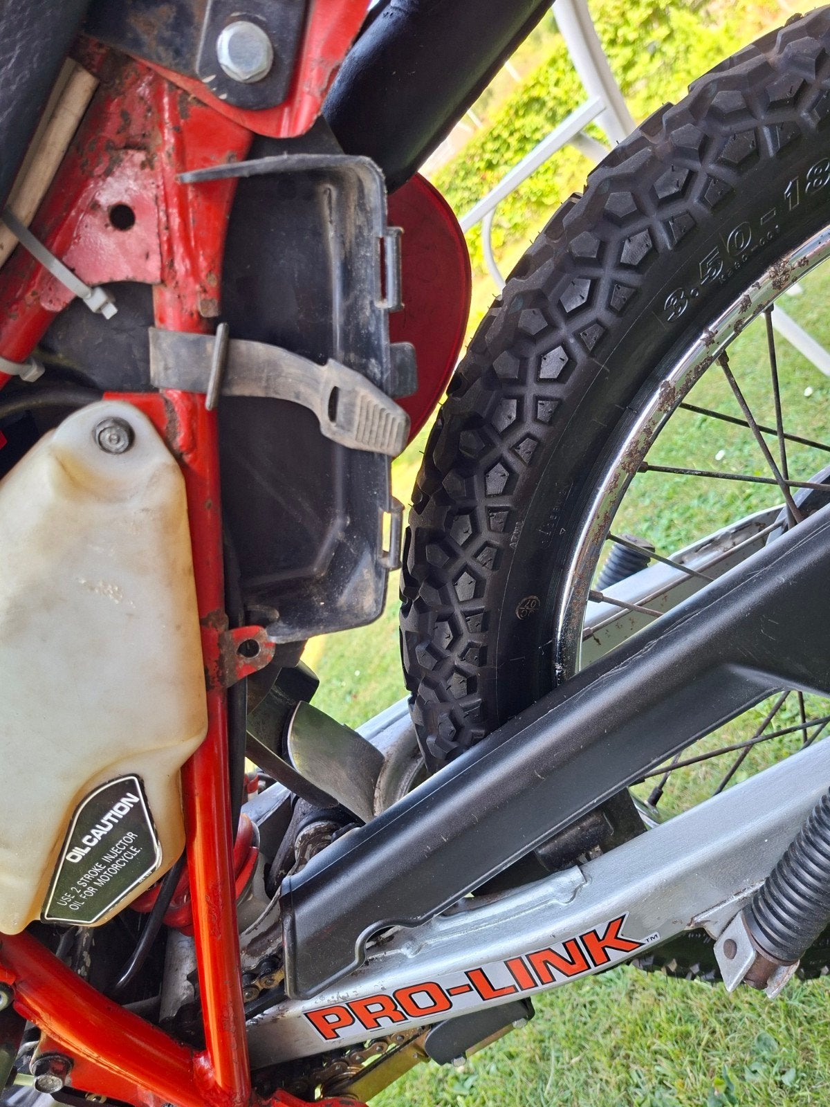 Gezocht deksel gereedschap bakje Honda MTX, Motoren, Ophalen of Verzenden