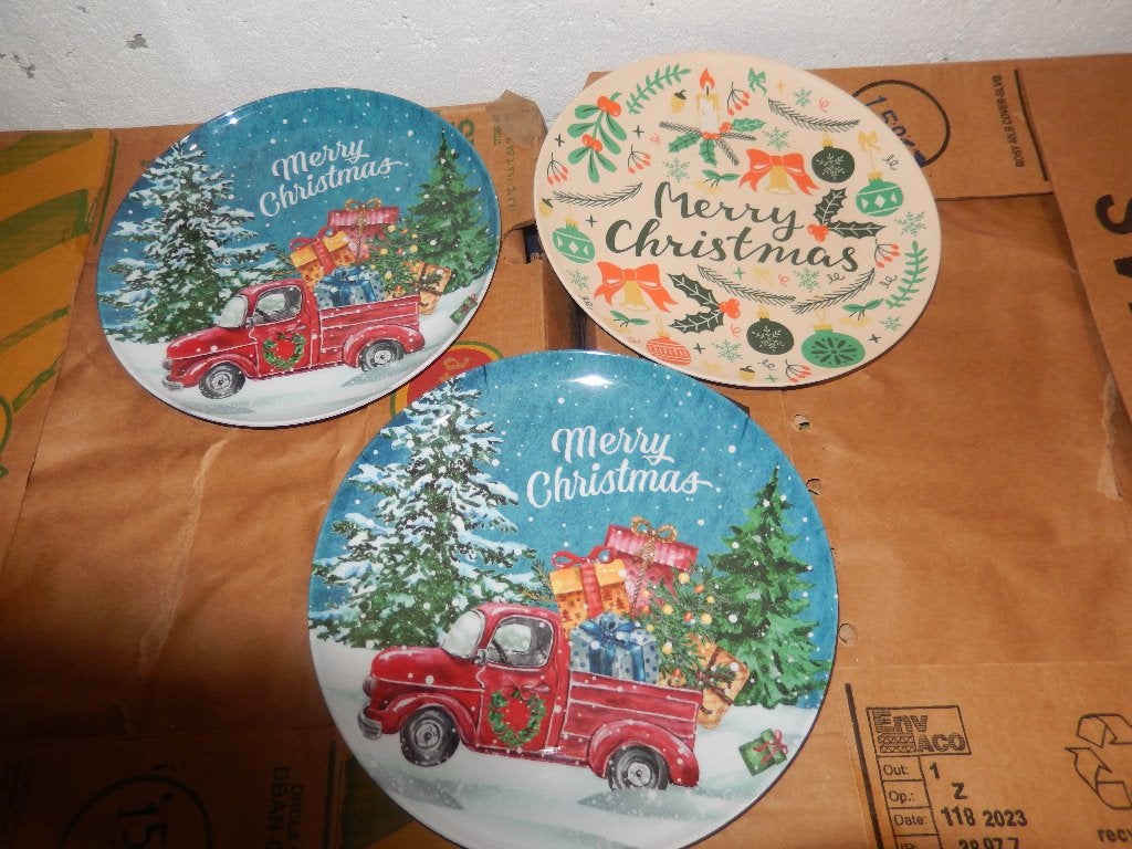 3 plastic kerstbordjes (zgan), Ophalen, Zo goed als nieuw