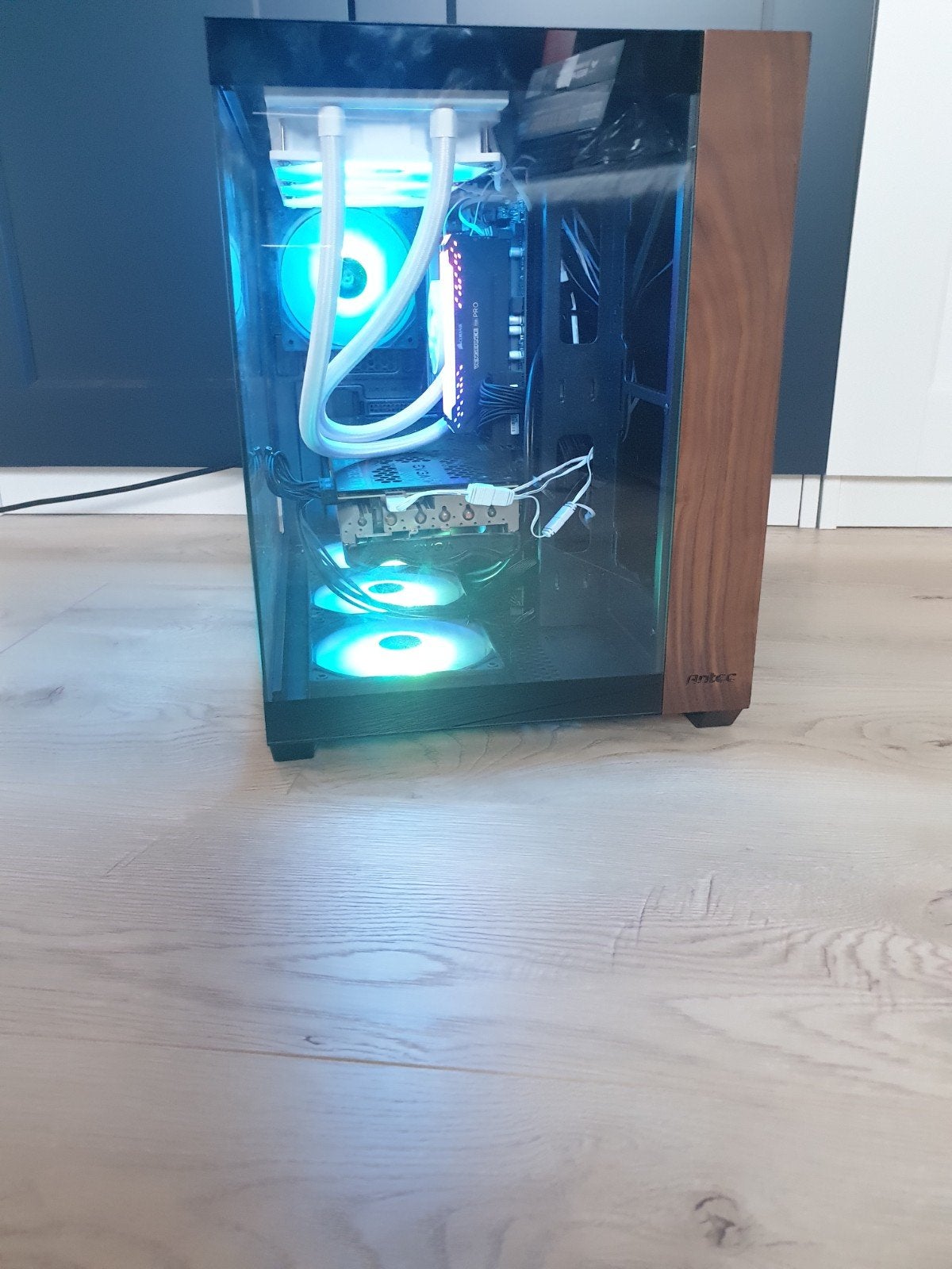 Rgb gaming pc, 256 GB, Ophalen of Verzenden, Zo goed als nieuw, AMD Ryzen 7
