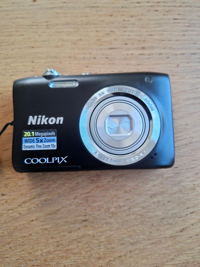 Nikon Coolpix S2900 Compact Camera met 20.1MP en 5x Zoom, Audio, Tv en Foto, Fotocamera's Digitaal, Ophalen of Verzenden, Zo goed als nieuw