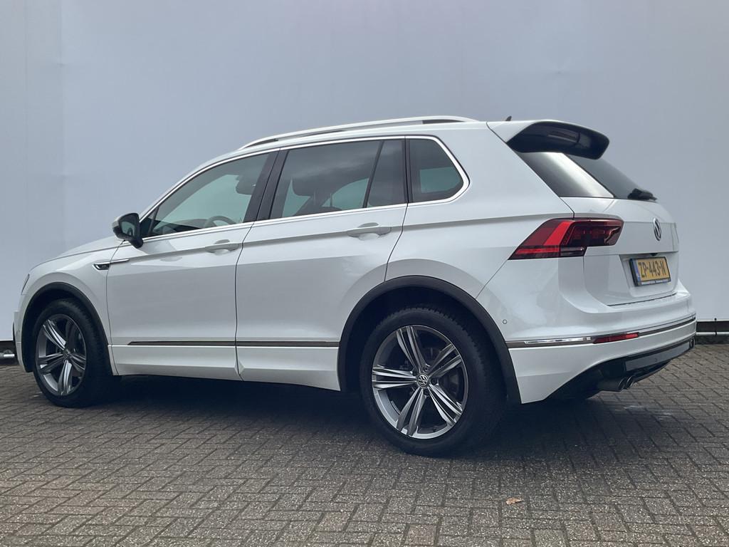 Volkswagen Tiguan 1.5 TSI R-Line Business Pano Carplay Massa, Voorwielaandrijving, Euro 6, 4 cilinders, Wit