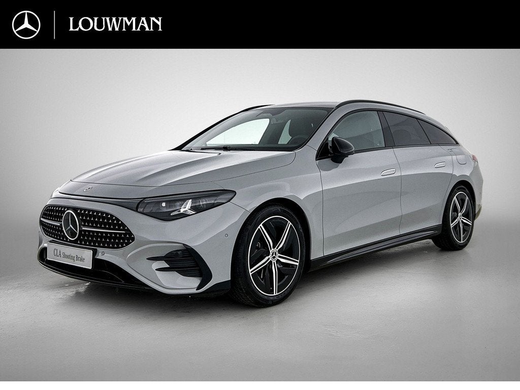 Mercedes-Benz CLA-Klasse Shooting Brake 180 Business Solutio, Auto's, CLA, Zwart, Hybride Elektrisch/Benzine, 1710 kg