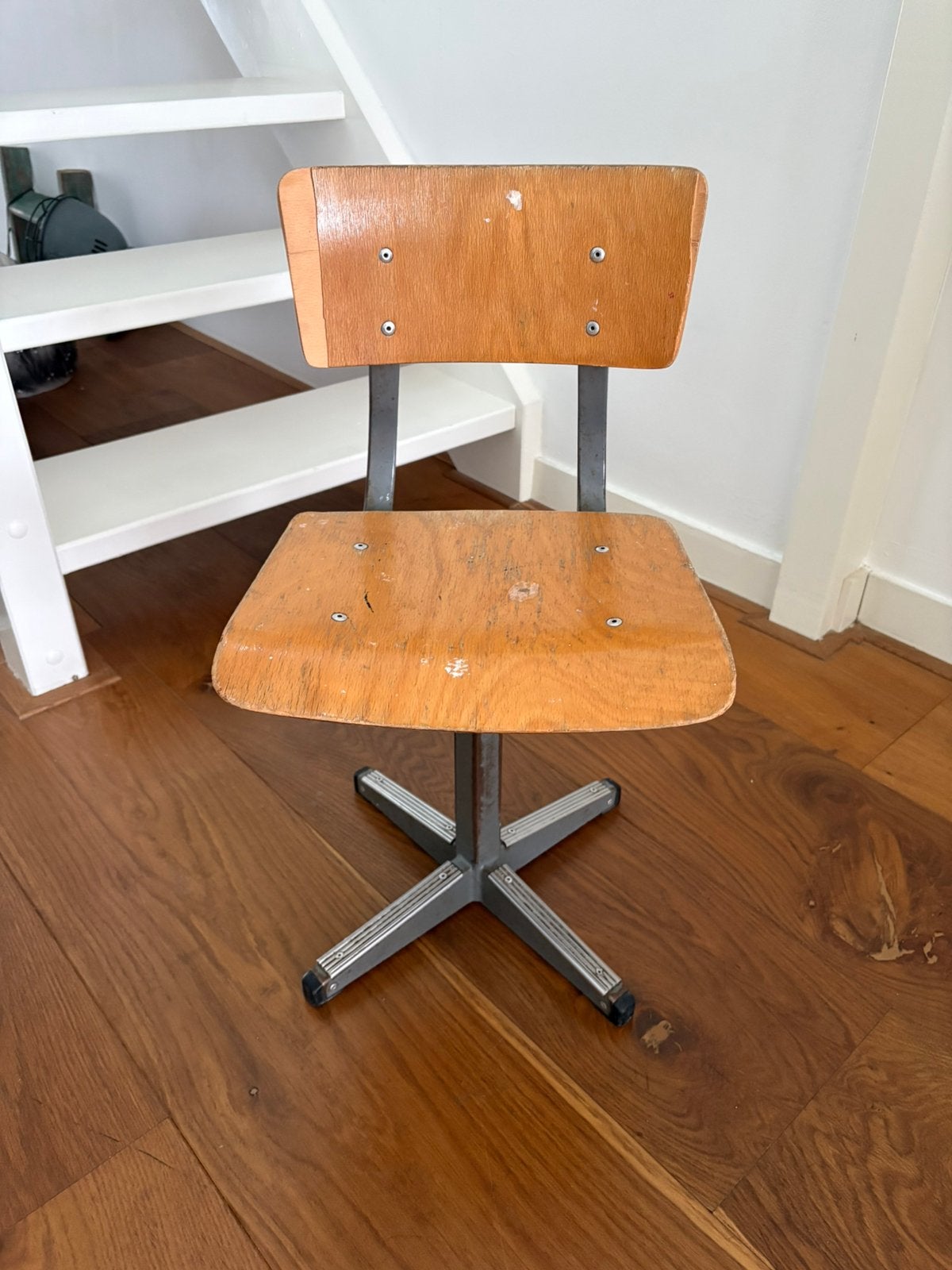Vintage schoolstoeltje, Kinderen en Baby's, Kinderkamer | Tafels en Stoelen, Ophalen, Gebruikt, Stoel(en)