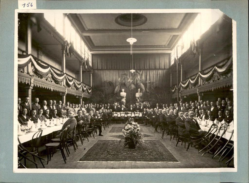 Roermond - Feestzaal - 1935 - Foto, Verzenden, 1920 tot 1940, Limburg