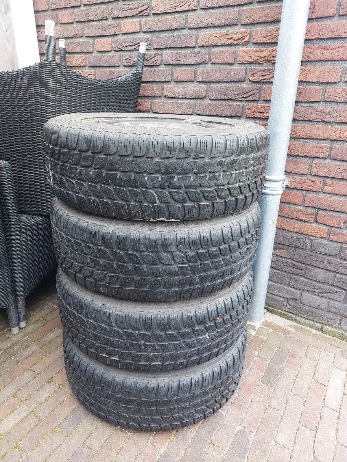 Winterbanden Bridgestone 195/60 R16 op stalen velgen 5x110, Ophalen, Gebruikt
