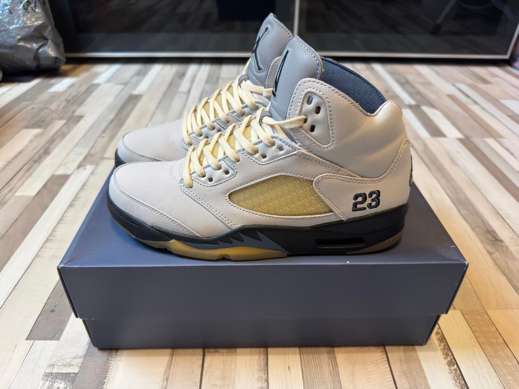 Jordan 5 x A Ma Maniere Dawn, Overige kleuren, Ophalen of Verzenden, Sneakers of Gympen, Zo goed als nieuw