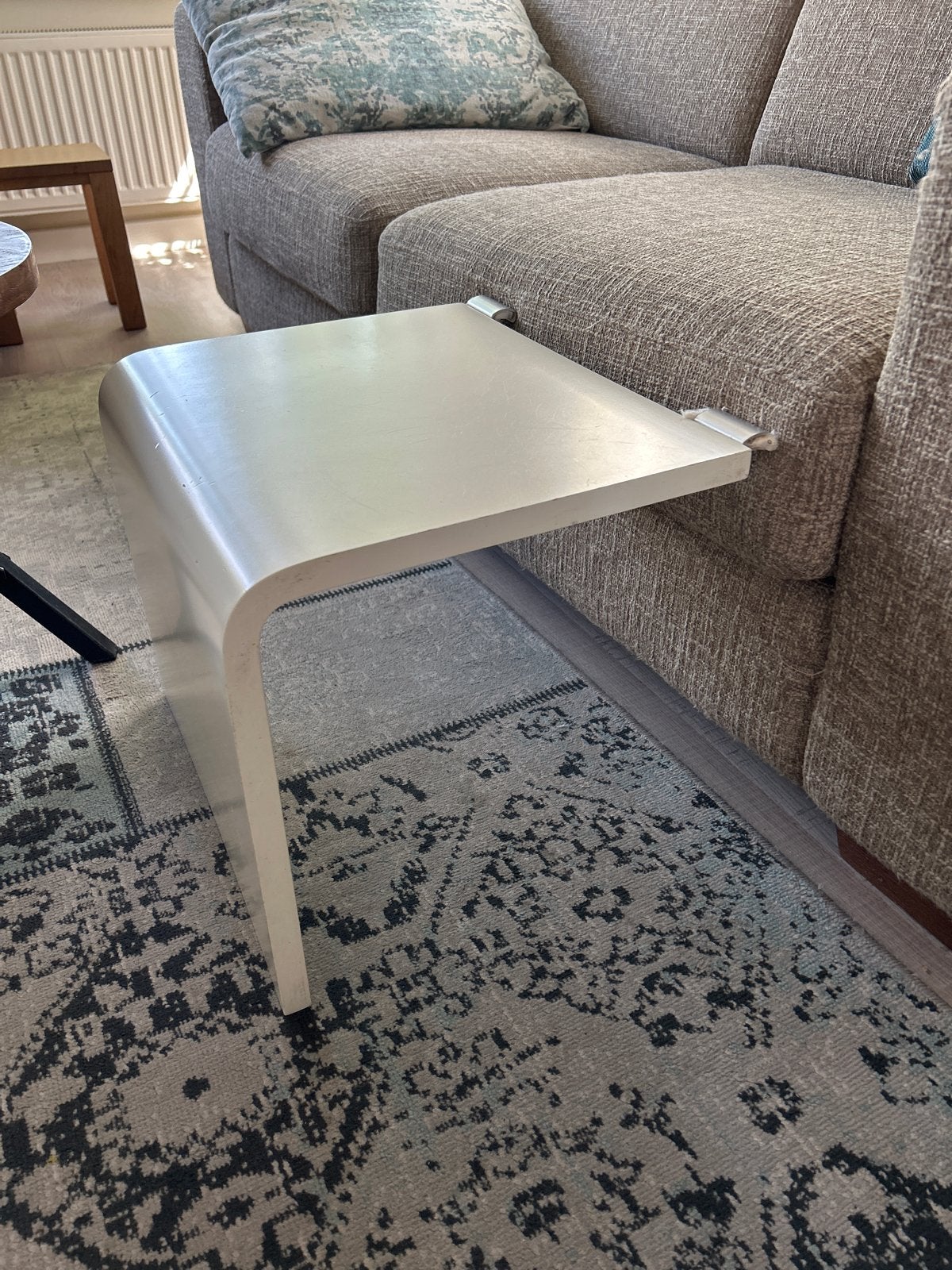 Auping Auronde bedtafeltje cremewit, Overige materialen, Minder dan 55 cm, Gebruikt, Overige vormen