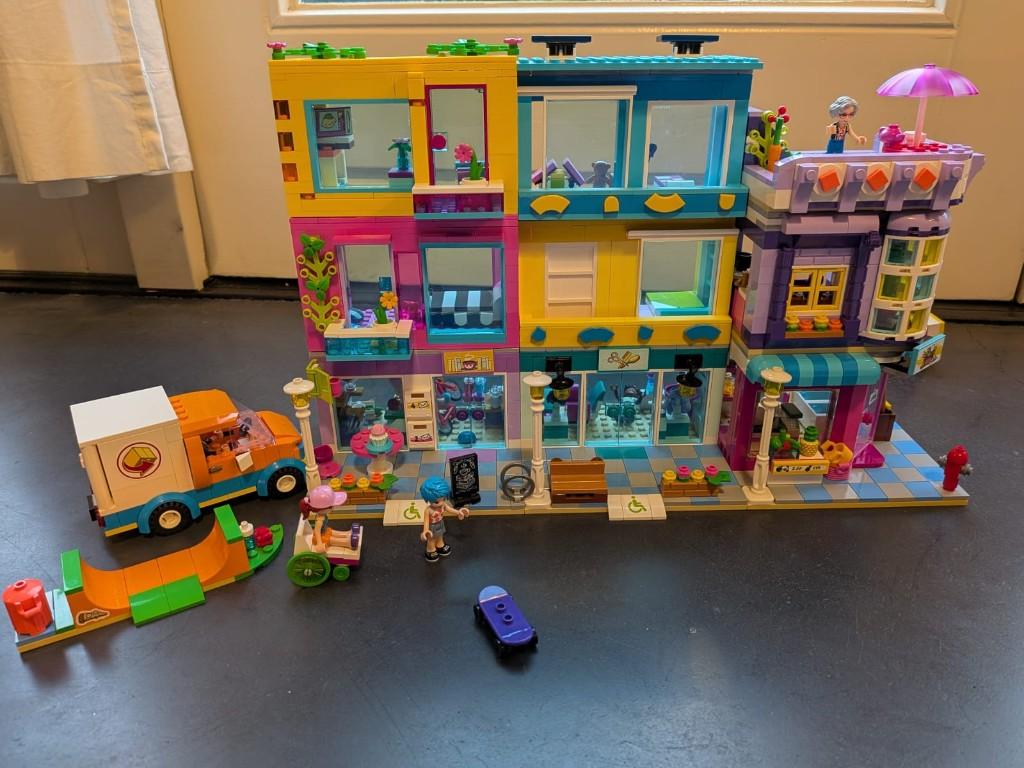 lego friends hoofdstraatgebouw 41704 speelgoed, Gebruikt, Lego, Friends, Ophalen of Verzenden