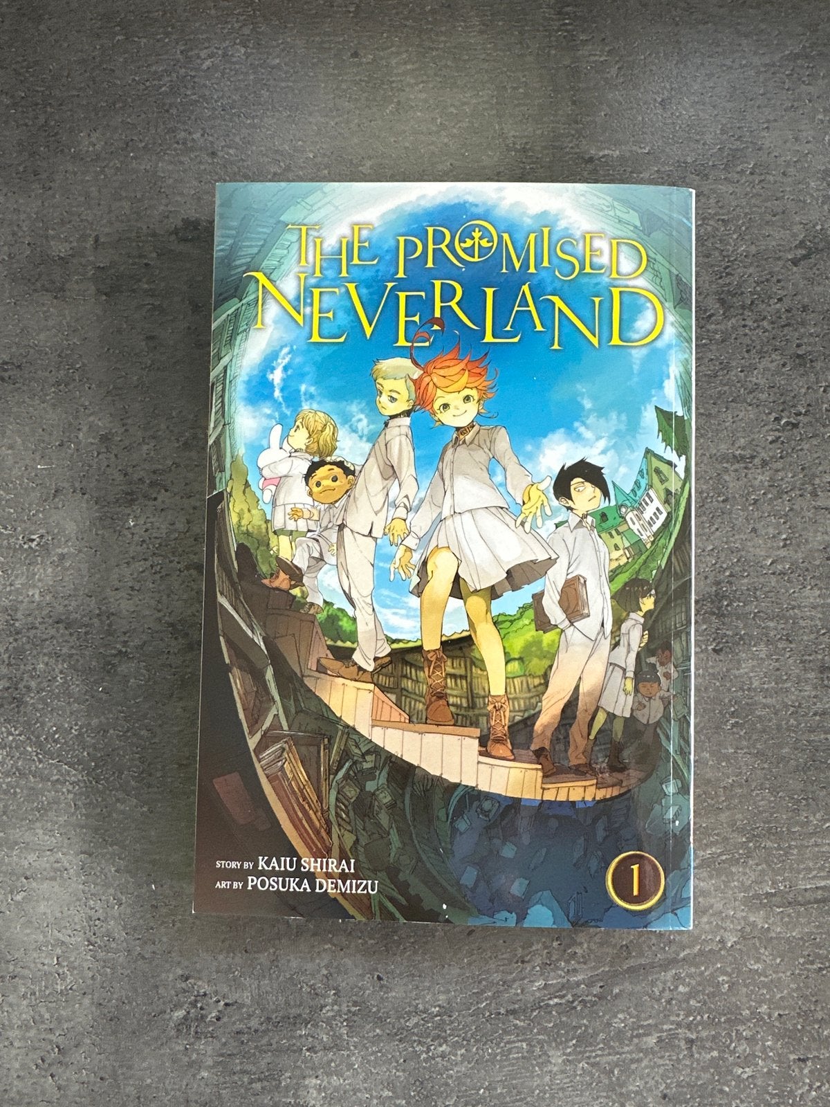 The Promised Neverland Vol. 1 Manga - Zo goed als nieuw, Boeken, Eén comic, Ophalen of Verzenden, Zo goed als nieuw, Japan (Manga)