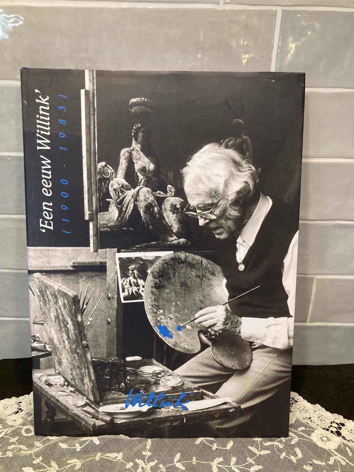 Boek: een eeuw Willink (100626), Boeken, Ophalen of Verzenden, Gelezen