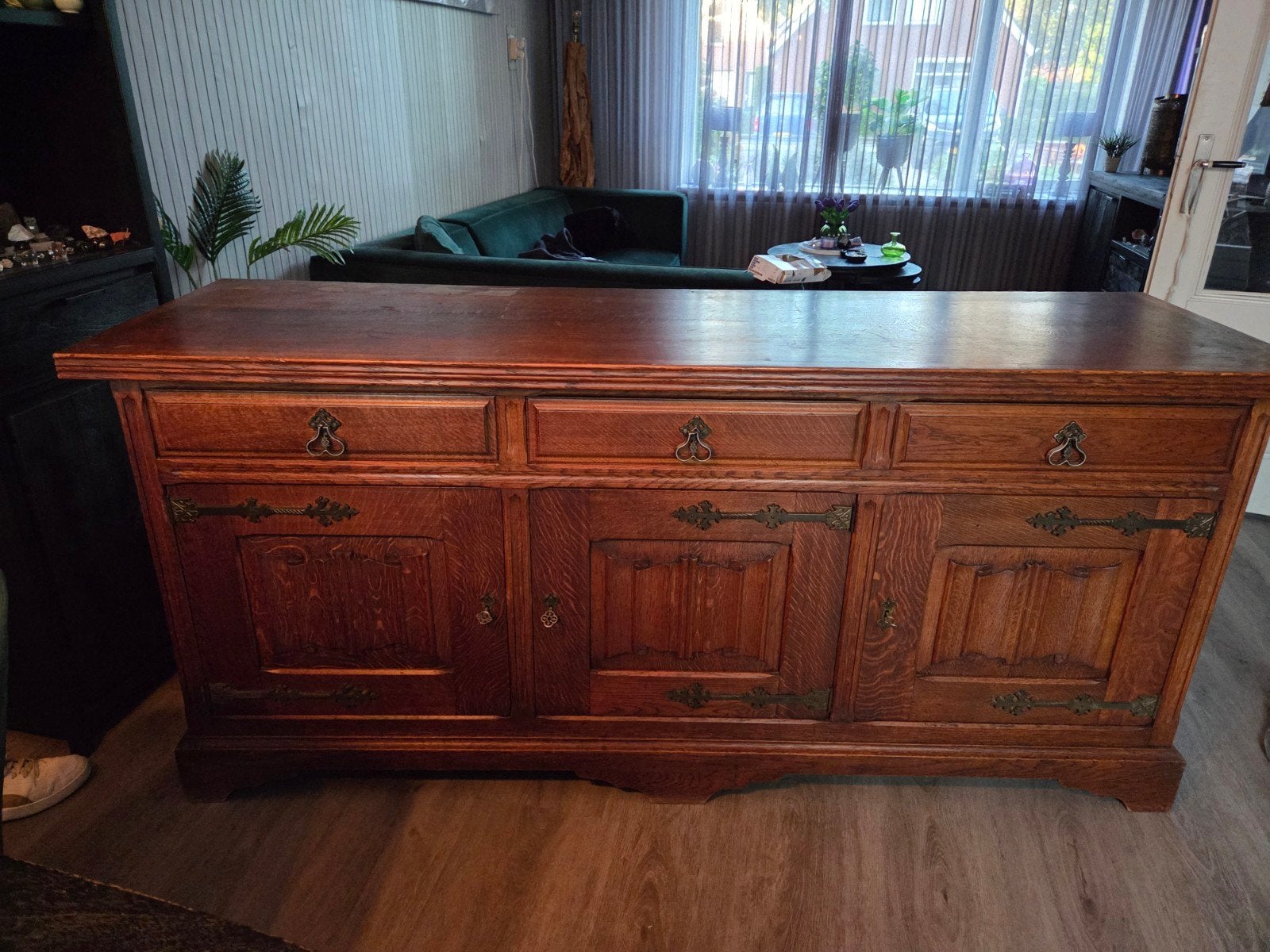 Antiek eiken dressoir met lades en deuren, Antiek en Kunst, Ophalen