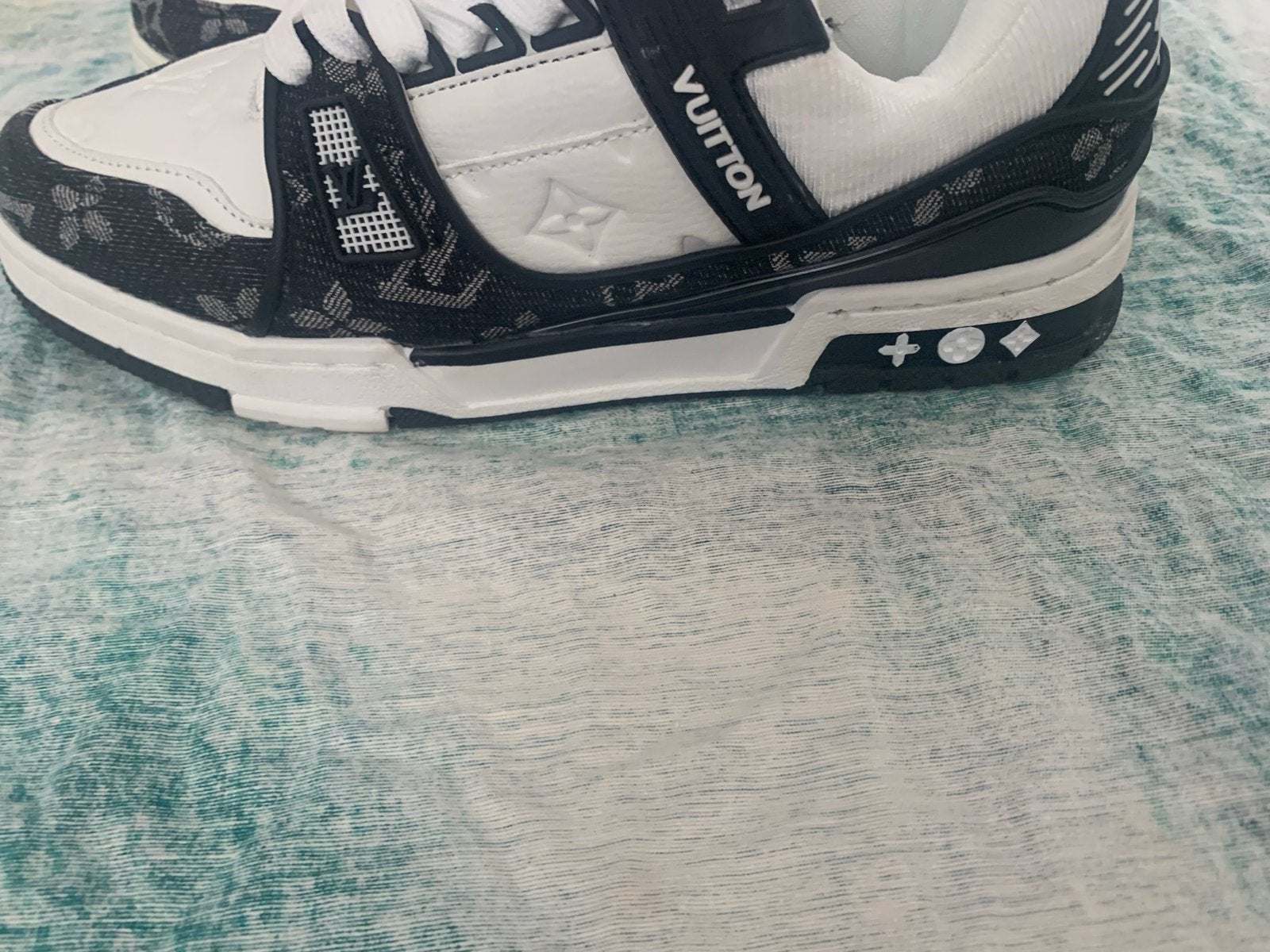 Nieuwe Louis Vuitton sneakers maten 40 t/m 44, Kleding | Heren, Ophalen of Verzenden, Nieuw, Zwart, Sneakers of Gympen
