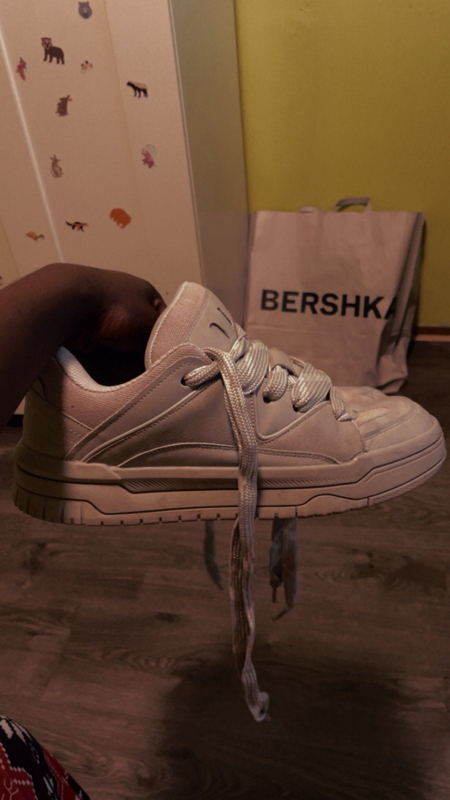 Bershka sneakers maat 44, Ophalen of Verzenden, Gedragen, Overige kleuren, Sneakers of Gympen