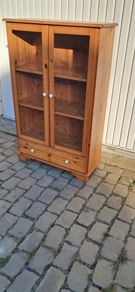 Foto 3 van Vitrinekast