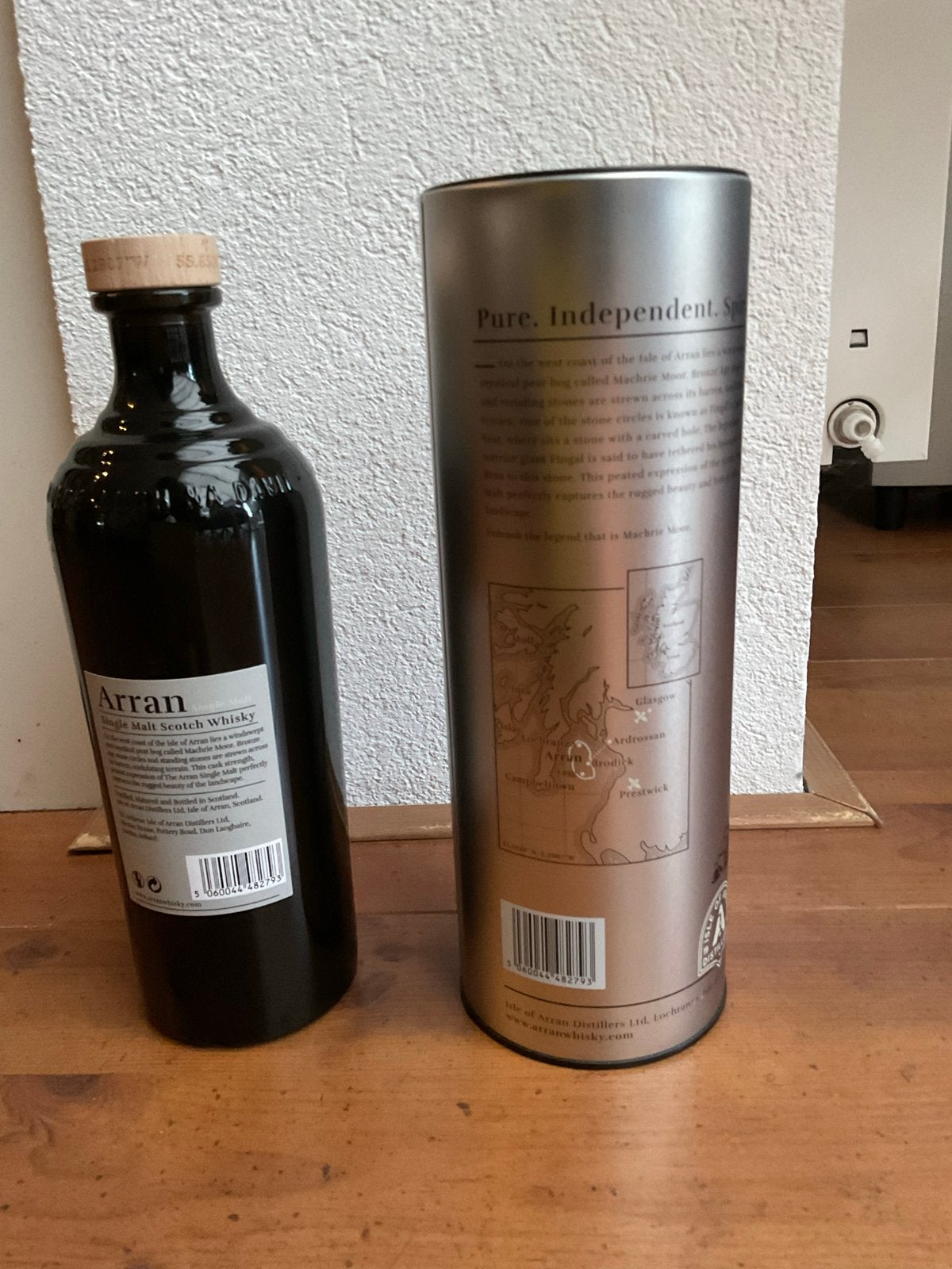 Lege Machrie Moor Single Malt Scotch Whisky fles met koker, Ophalen of Verzenden, Gebruikt, Overige typen