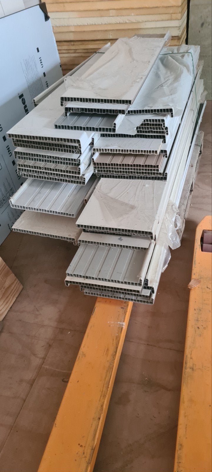 Diverse PVC profielen en vensterbanken, Ophalen of Verzenden, Gebruikt, Overige materialen, Minder dan 20 mm