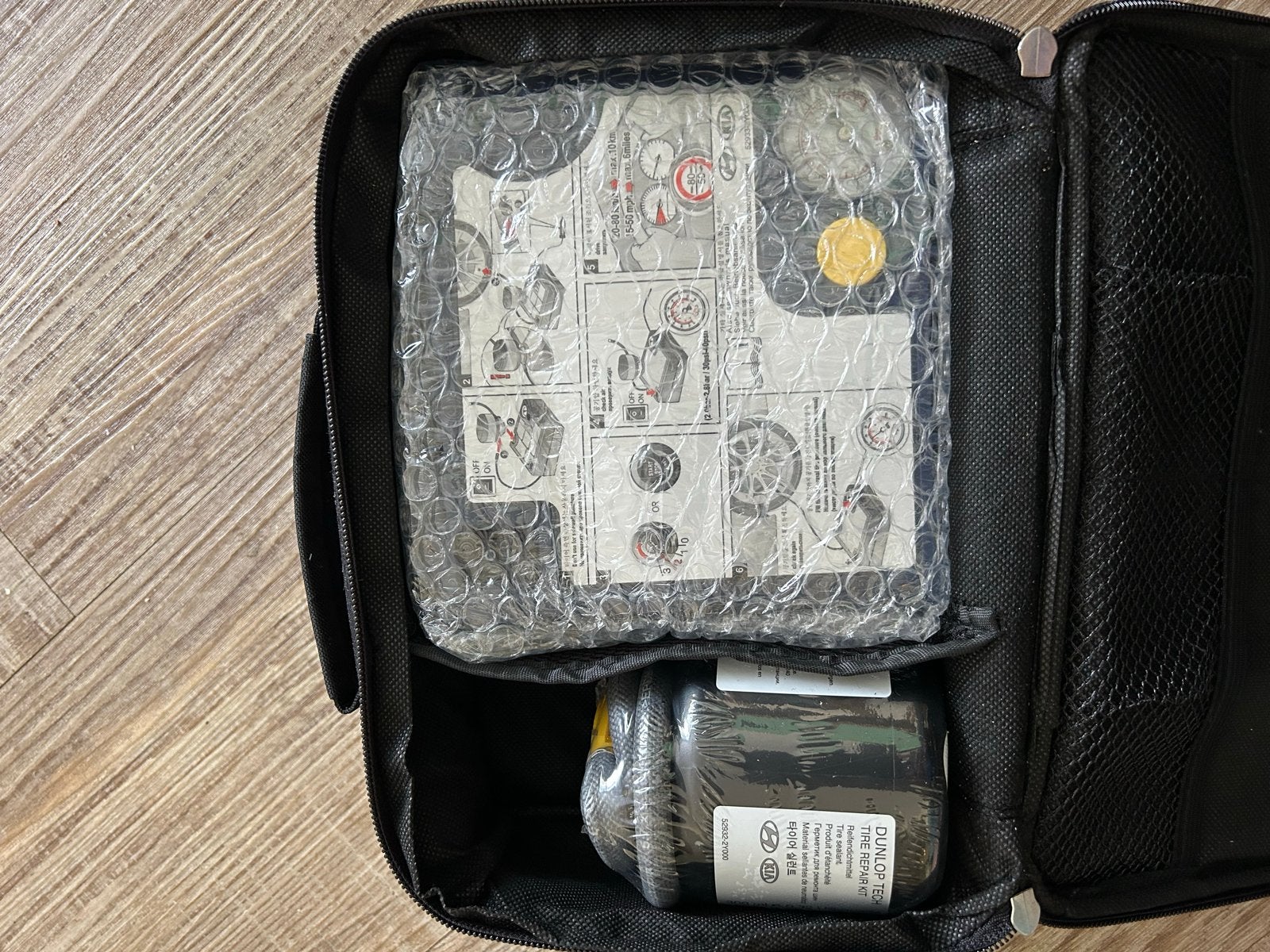 Hyundai Bandenreparatieset - Nieuw in Tas, Auto diversen, Ophalen of Verzenden, Nieuw