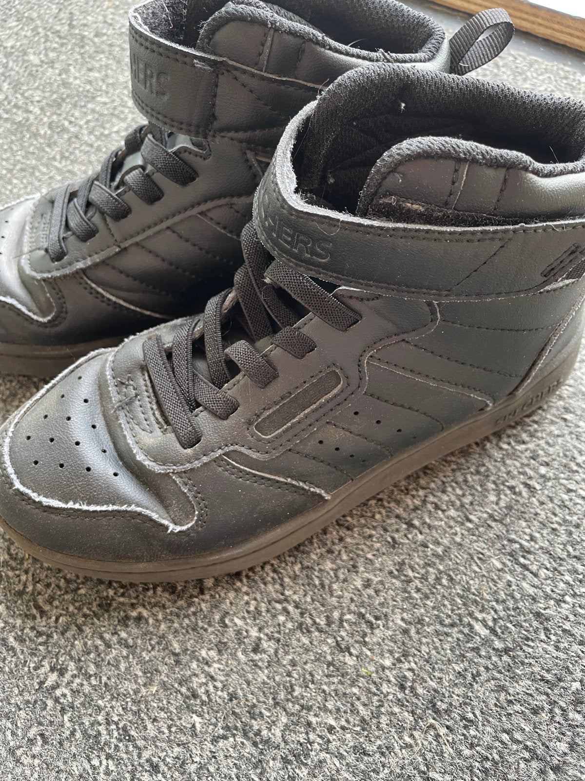 Z.g.a.n. Skechers zwarte hoge sneakers voor kinderen maat 35, Ophalen of Verzenden, Gebruikt, Jongen of Meisje, Schoenen