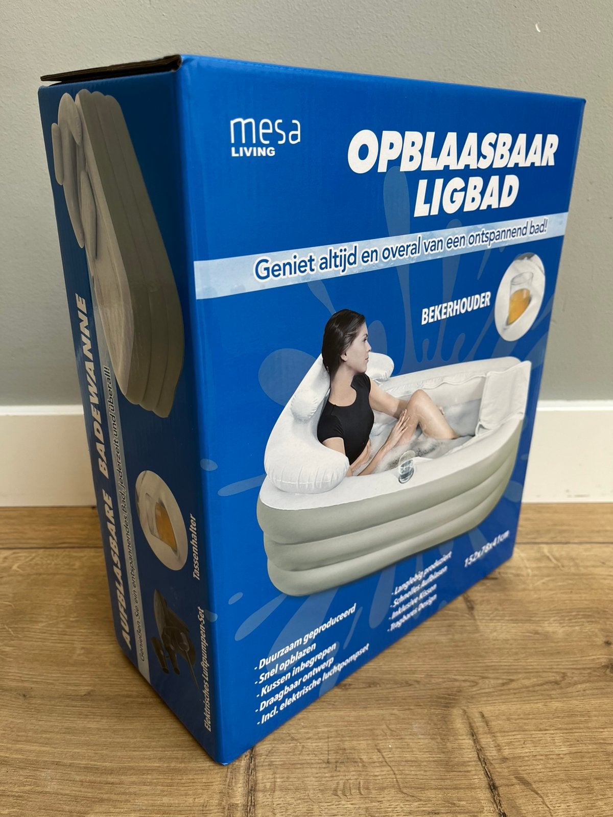 ==Nieuw== Opblaasbaar Ligbad met Pomp - Mesa Living, Ophalen of Verzenden, Nieuw, Met bad