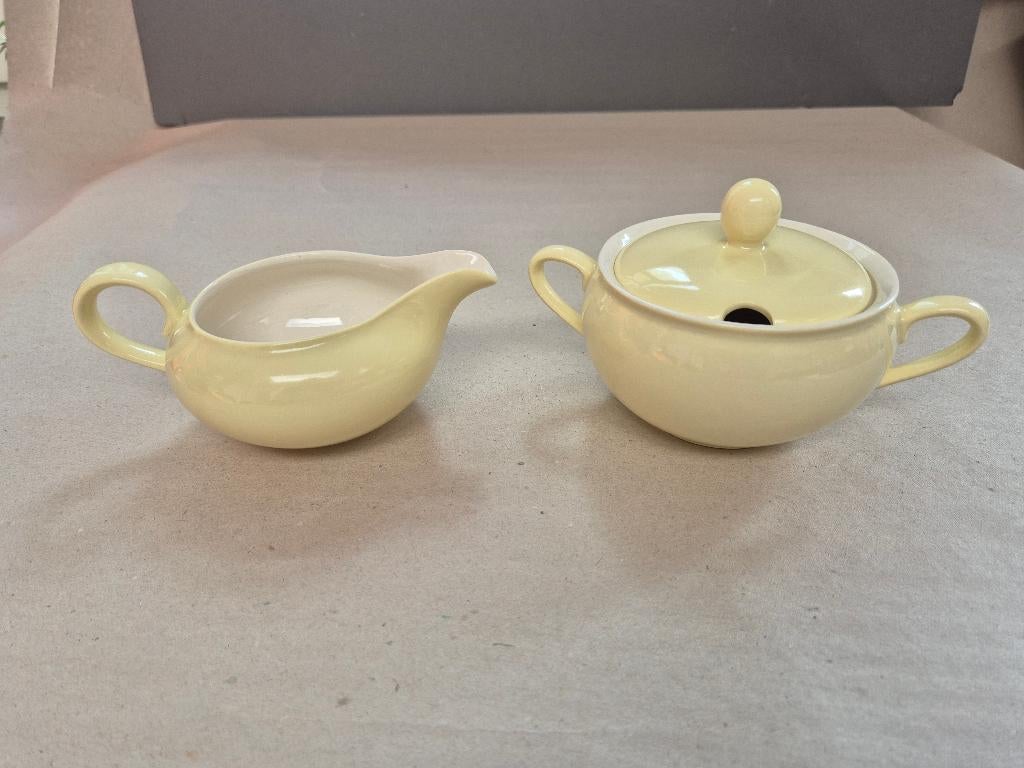 pastel suiker en melk set Regout Maastricht, Huis en Inrichting, Keuken | Servies, Overige typen, Ophalen of Verzenden, Zo goed als nieuw