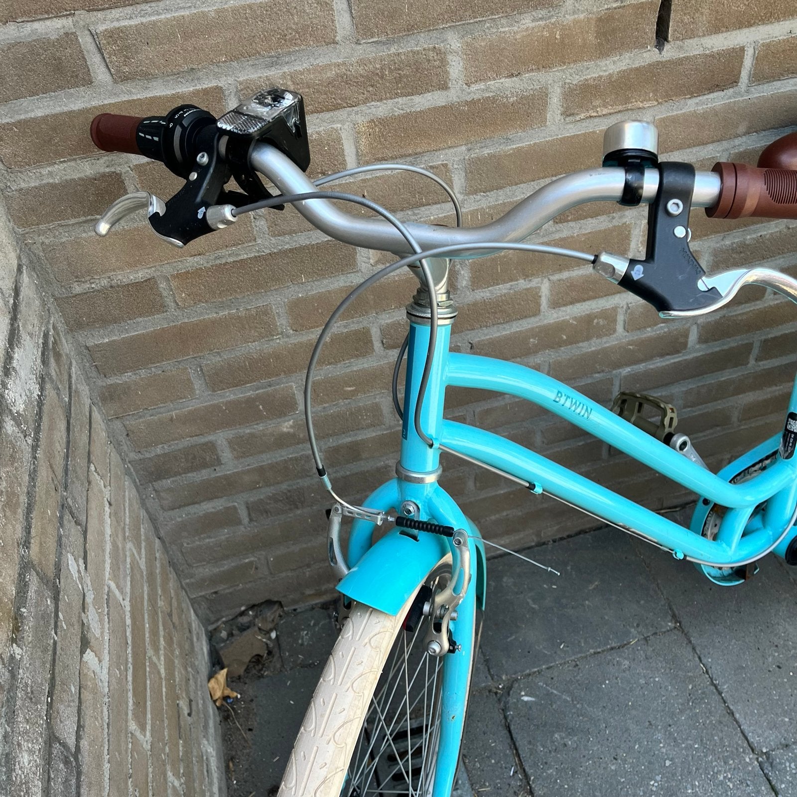 B'Twin Elops 100 Stadsfiets - Lichtblauw, Velgrem, 50 tot 53 cm, Ophalen, Overige merken