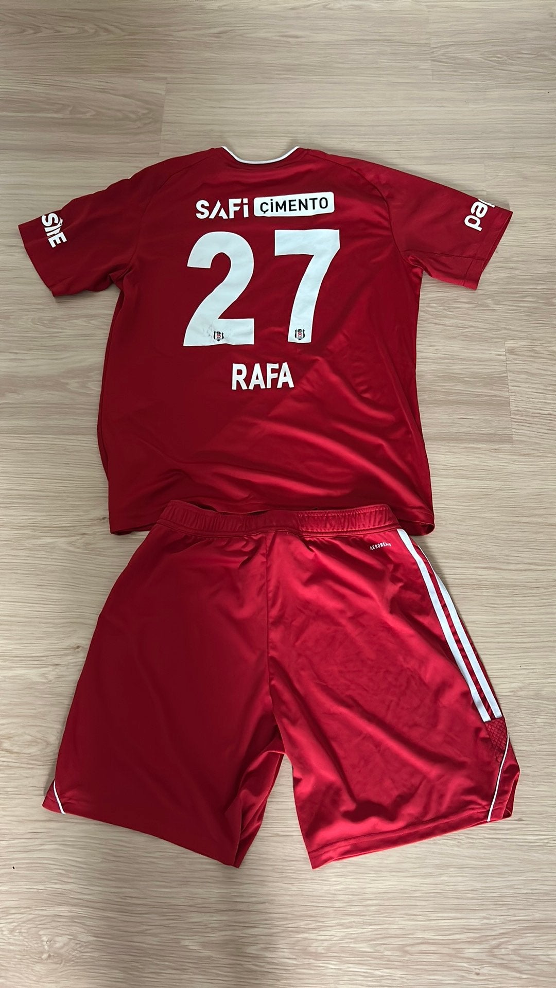 Matchworn outfit Rafa Silva Besiktas 2024/2025, Sport en Fitness, Voetbal, Maat L, Verzenden, Gebruikt, Shirt