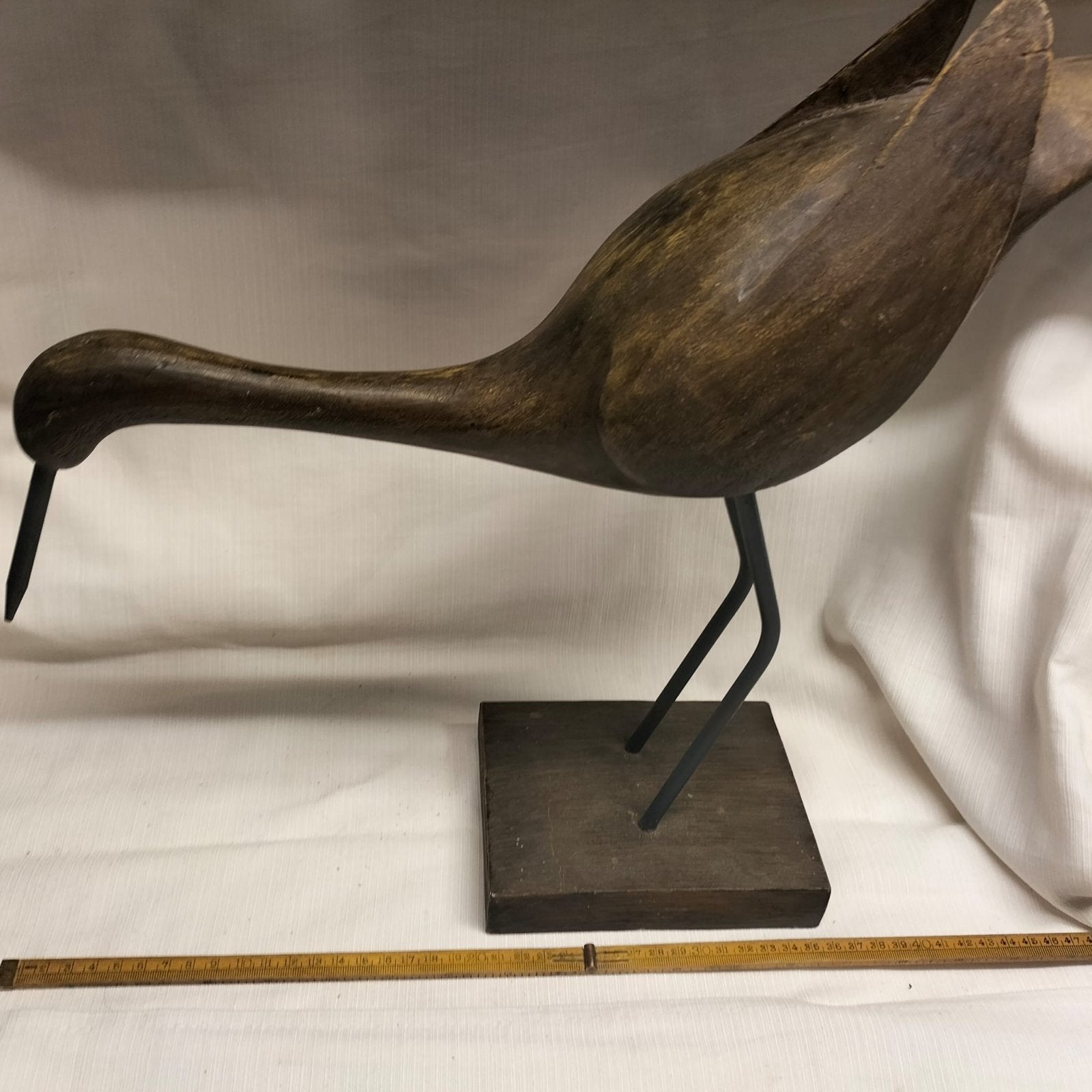 Grote massief houten vogel op blok - Handwerk, Antiek en Kunst, Ophalen of Verzenden, Handgemaakt, 20 - 50 cm, Beeld