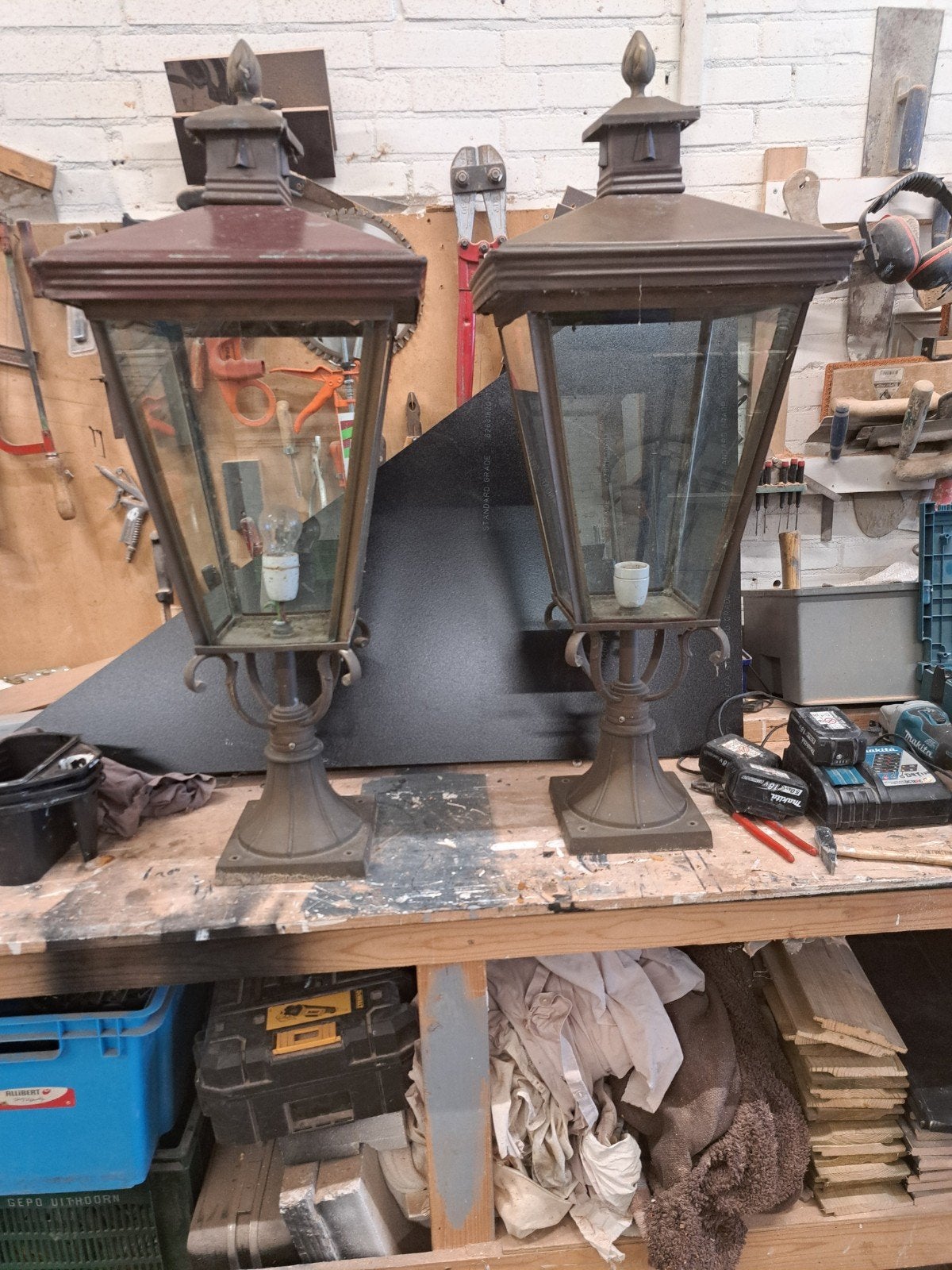 Set van 2 Antiek loek Buitenlampen met Fitting, Antiek en Kunst, Ophalen