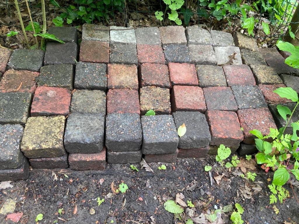 trommelstenen 10x10 cm voor terras circa 350 stuks (3.5 m2), Tuin en Terras, Tegels en Klinkers, Ophalen, Gebruikt, Minder dan 5 m²
