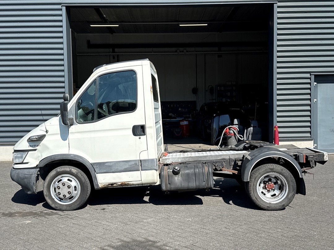 Iveco Daily 35C17 300 BE Trekker, luchtremmen, Auto's, Achterwielaandrijving, Gebruikt, 4 cilinders, Iveco