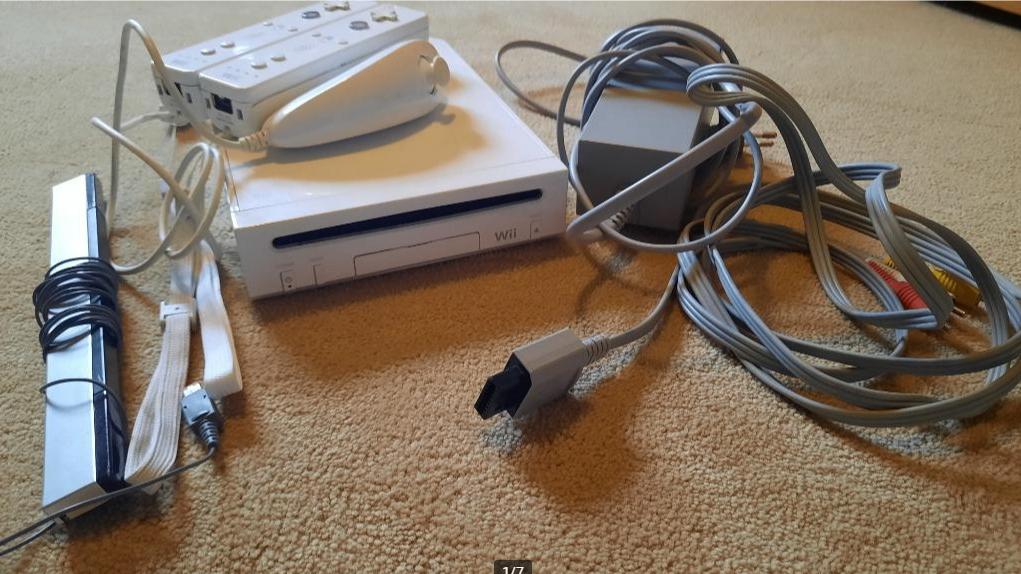 Nintendo Wii model 2 - Games Los Mario, Disney, Lego, Fifa, Ophalen of Verzenden, Zo goed als nieuw, Met 2 controllers, Met games