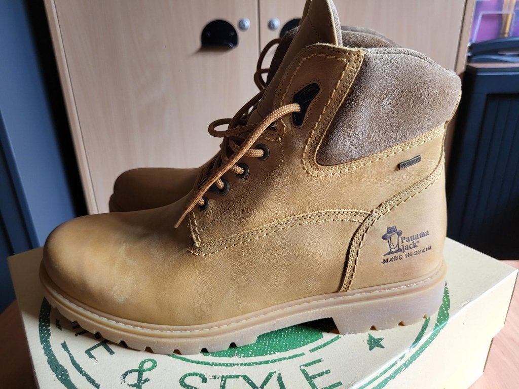 panama jack schoenen geel/ lichtbruin- nieuw in doos maat 44, Bruin, Nieuw, Ophalen of Verzenden, Panama Jack