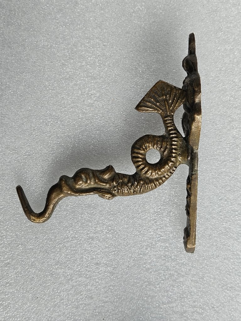 Kapstok /muurhaak met mythologische zeedraak of vis (Lot 7), Ophalen of Verzenden, Hout, Wandkapstok, Minder dan 100 cm