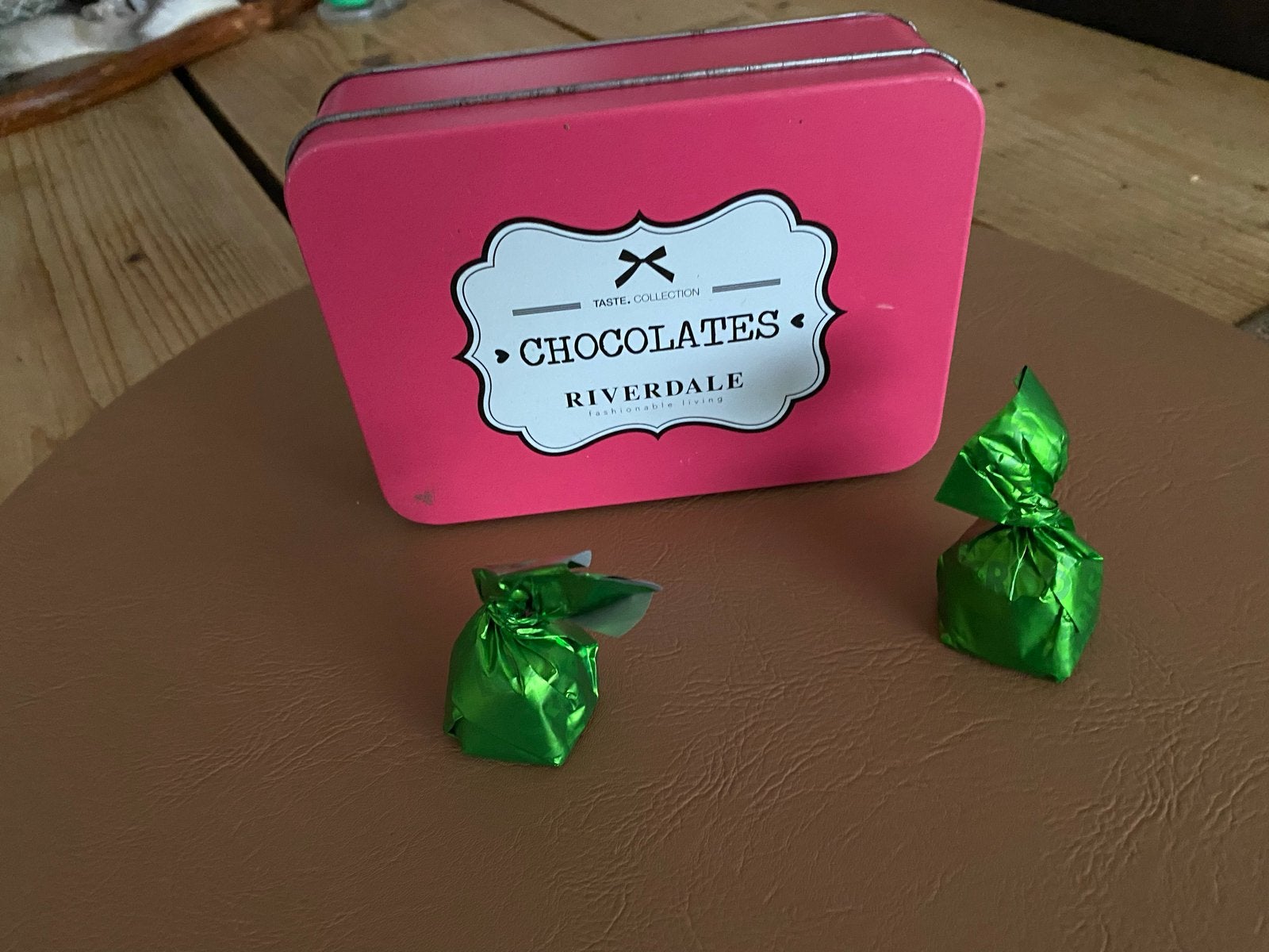 Riverdale chocolade doosje - roze blikje, Ophalen of Verzenden, Zo goed als nieuw, Overige, Overige merken