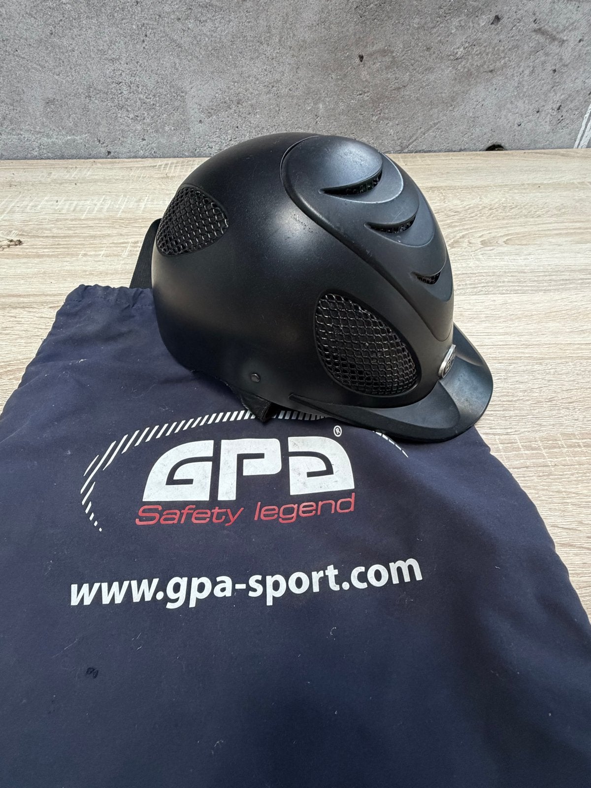 GPA Speed Air Evulution rijcap maat 57, Dieren en Toebehoren, Ophalen of Verzenden, Gebruikt, Overige disciplines