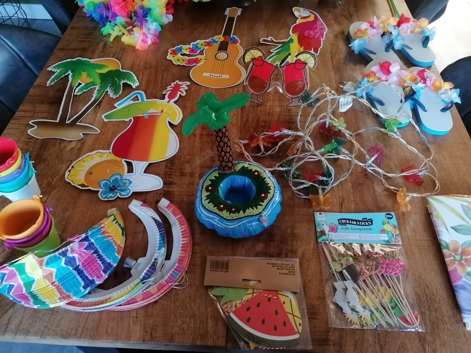 Aankleding voor zomers (kinder)feestje, Ophalen, Gebruikt, Feestartikel, Overige