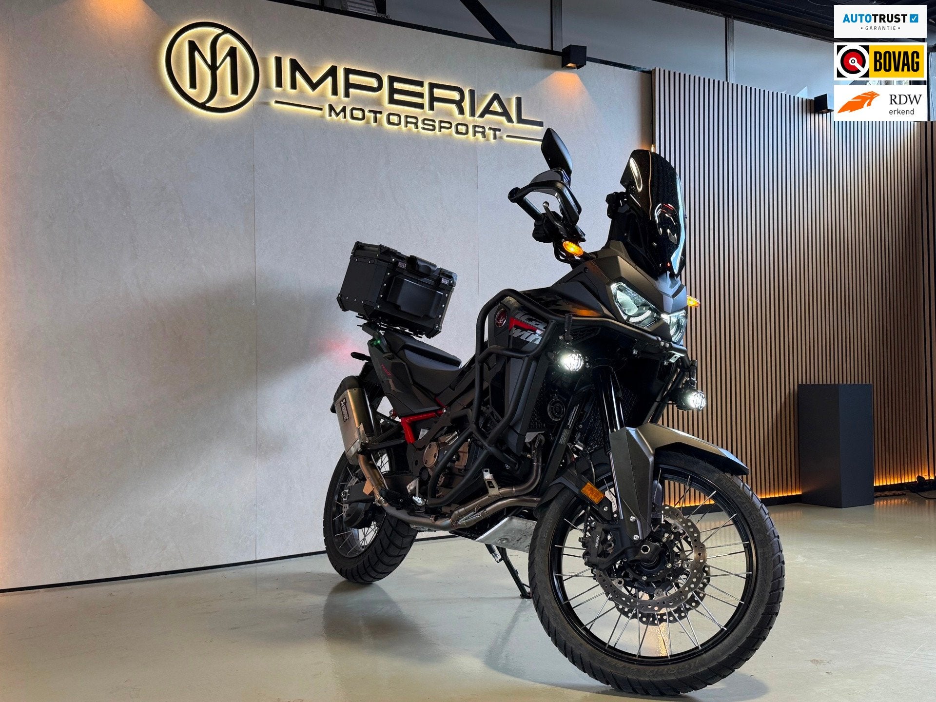 Honda All-Road CRF 1100L Africa Twin DCT ABS Akrapovic|beuge, Honda, Handvatverwarming, Tuinstraat 9
5144 NE  Waalwijk, NL, Meer dan 35 kW