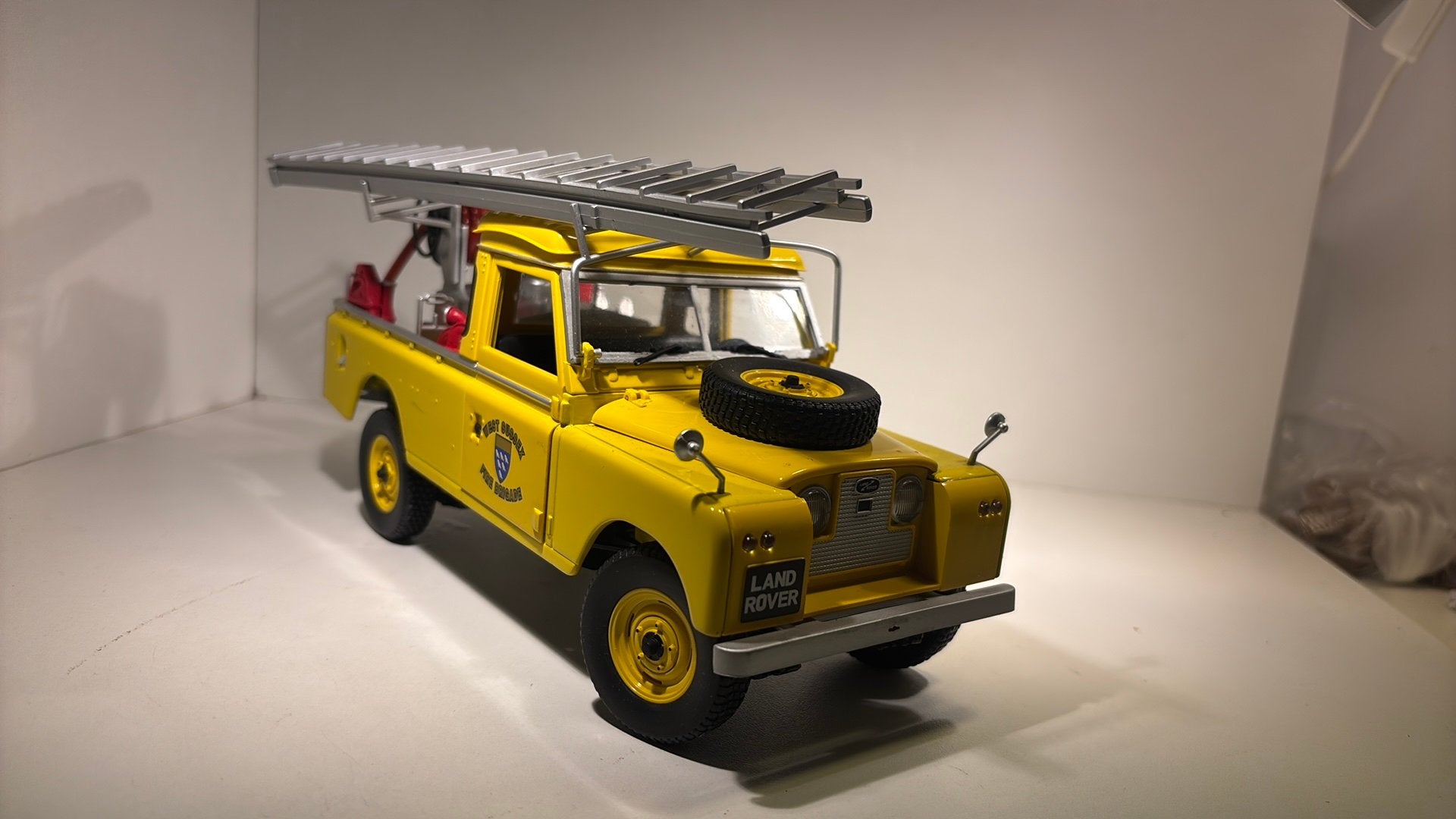 Land rover serie 2 west sussex fire brigade 1.18, Overige merken, Ophalen of Verzenden, A, A