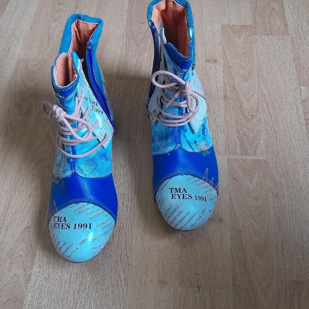 te gekke blauw enkellaarsje TMA maat 41, Kleding | Dames, Schoenen, Blauw, Lage of Enkellaarzen, Ophalen of Verzenden, Zo goed als nieuw