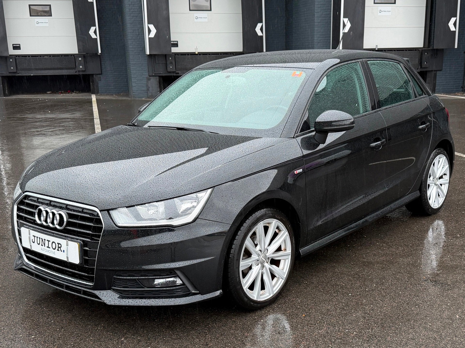 Audi A1 Sportback 1.0 TFSI S-LINE DEALERONDERHOUDEN/CRUISE/N, Voorwielaandrijving, Dealer onderhouden, Stof, 95 pk