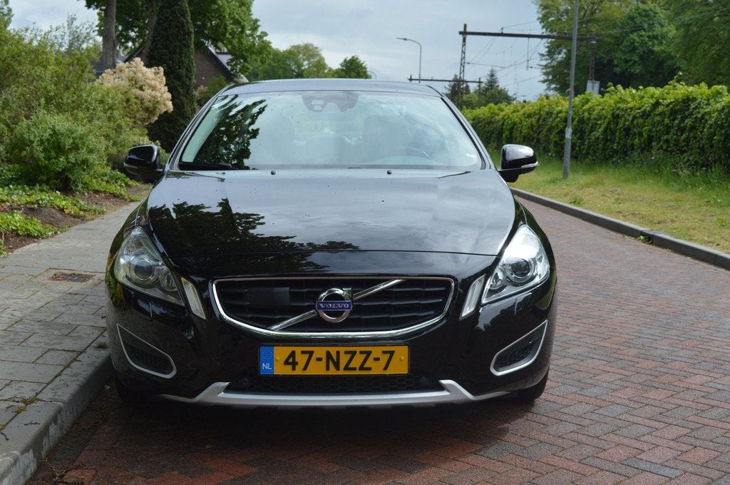 Volvo S60 2.0T Summum Org NL/NAP/Navi/leer, Euro 5, Zwart, 4 cilinders, S60