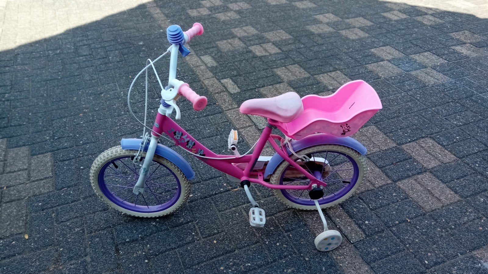 meisjesfietsje 16 inch met zijwieltjes 30euro en zonder 25 e, Ophalen, Gebruikt, 16 tot 20 inch, Zijwieltjes