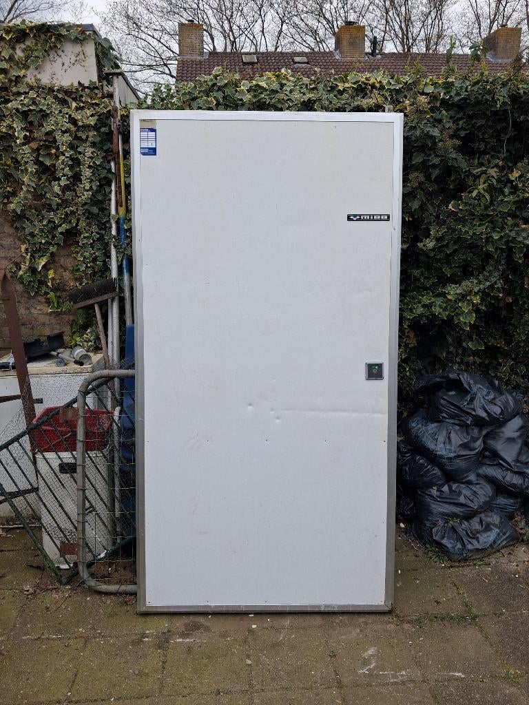 koelcel of diepvries deur, Doe-het-zelf en Verbouw, Deuren en Horren, Gebruikt, Binnendeur, Minder dan 200 cm, Metaal
