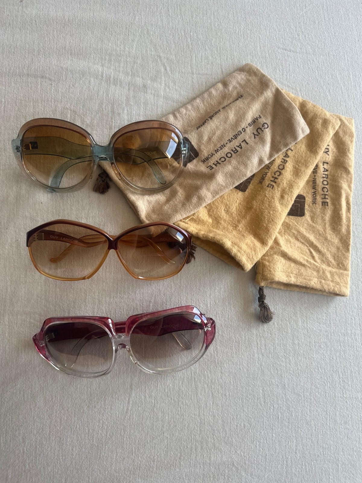 Drie vintage Guy Laroche zonnebrillen, Sieraden, Tassen en Uiterlijk, Overige merken, Zonnebril, Overige kleuren, Ophalen of Verzenden