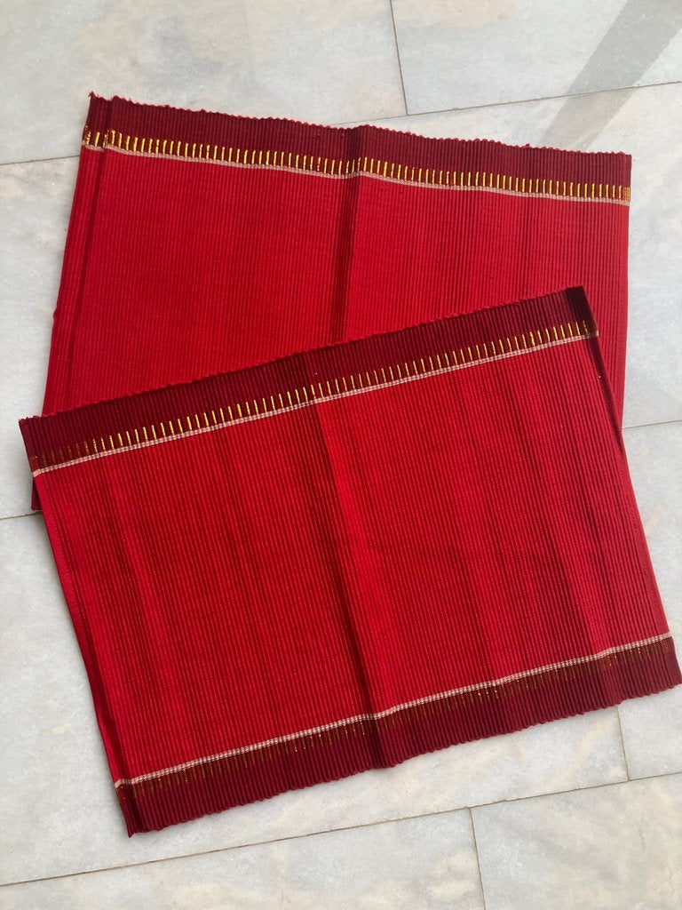 2 Rode Place Mats, Ophalen of Verzenden, Gebruikt, Rood, Placemat
