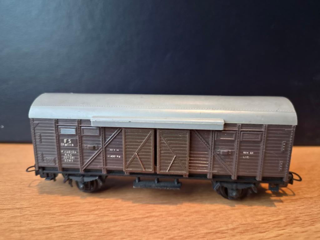 Lima wagon, Hobby en Vrije tijd, Modeltreinen | H0, Ophalen of Verzenden, Gelijkstroom, Wagon, Lima