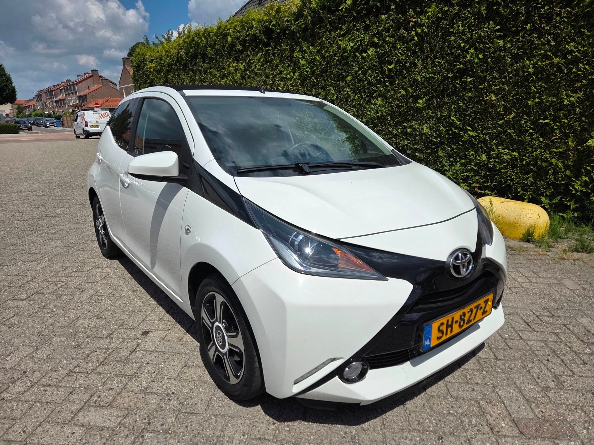 Toyota Aygo 1.0 VVT-i x-pose Automaat | Climate controle | C, Gebruikt, Euro 6, 4 stoelen, Leder en Stof
