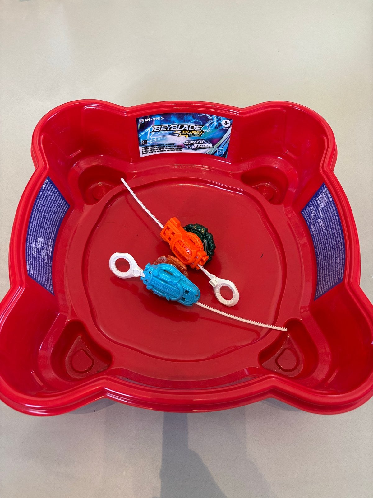 Beyblade Burst Speedstorm set met stadion en 2 Beyblades, Ophalen of Verzenden, Gebruikt