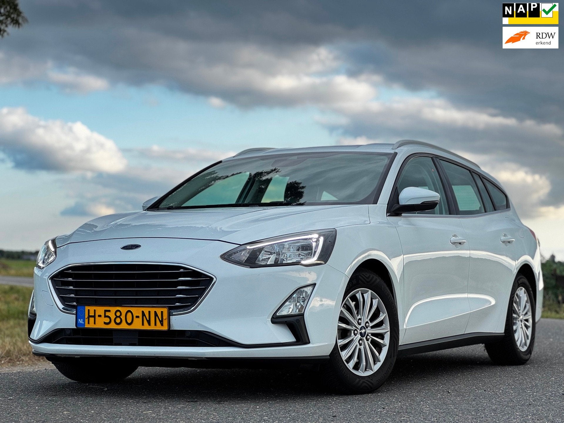 Ford Focus Wagon 1.0 EcoBoost Titanium Business|AUT|LED|NAVI, 125 pk, Gebruikt, Wit, Origineel Nederlands